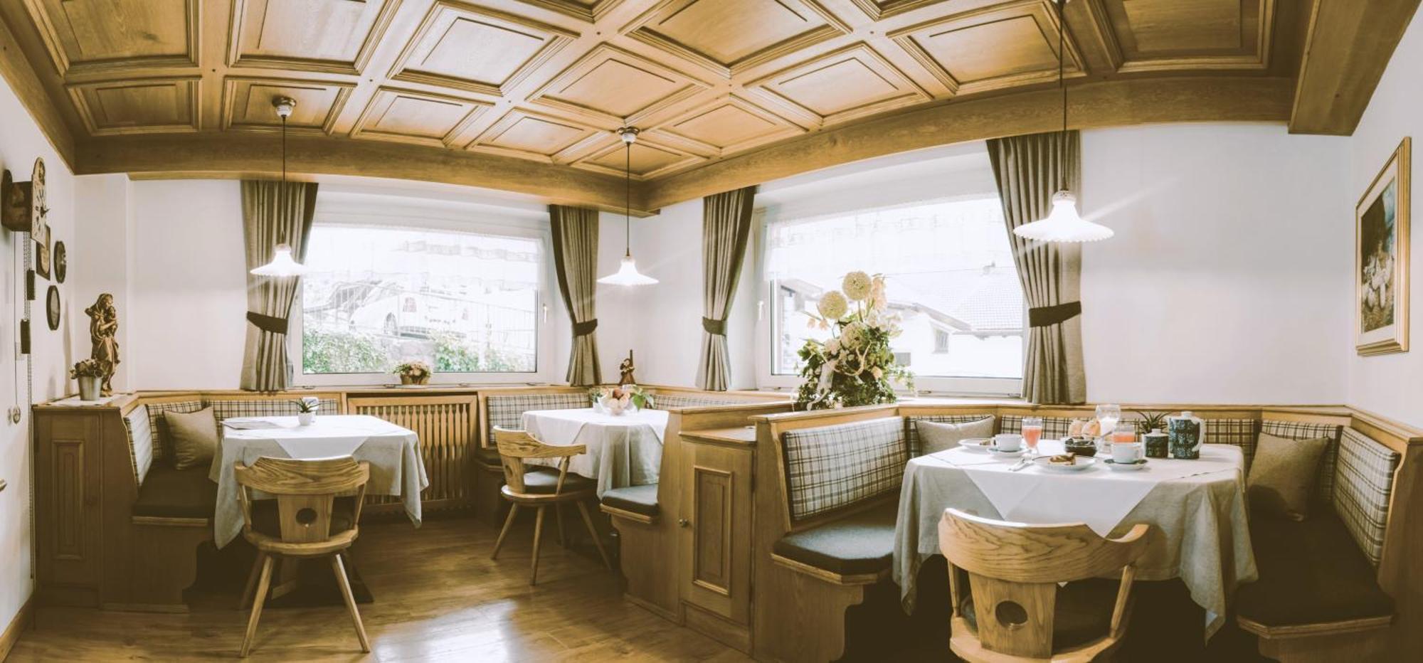 Garni Le Chalet Santa Cristina Val Gardena المظهر الخارجي الصورة