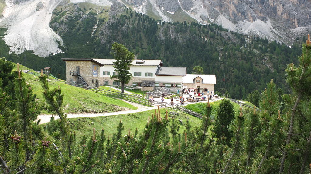 Garni Le Chalet Santa Cristina Val Gardena المظهر الخارجي الصورة