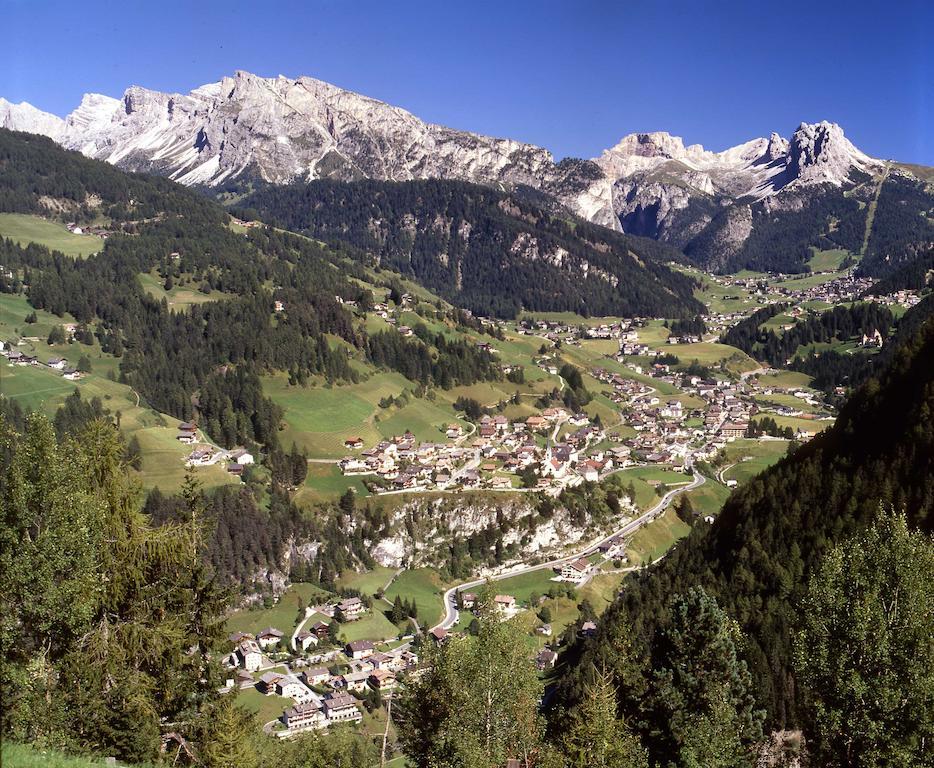 Garni Le Chalet Santa Cristina Val Gardena المظهر الخارجي الصورة