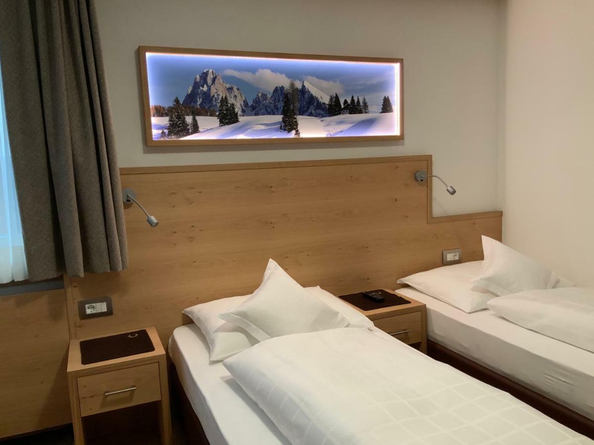 Garni Le Chalet Santa Cristina Val Gardena المظهر الخارجي الصورة